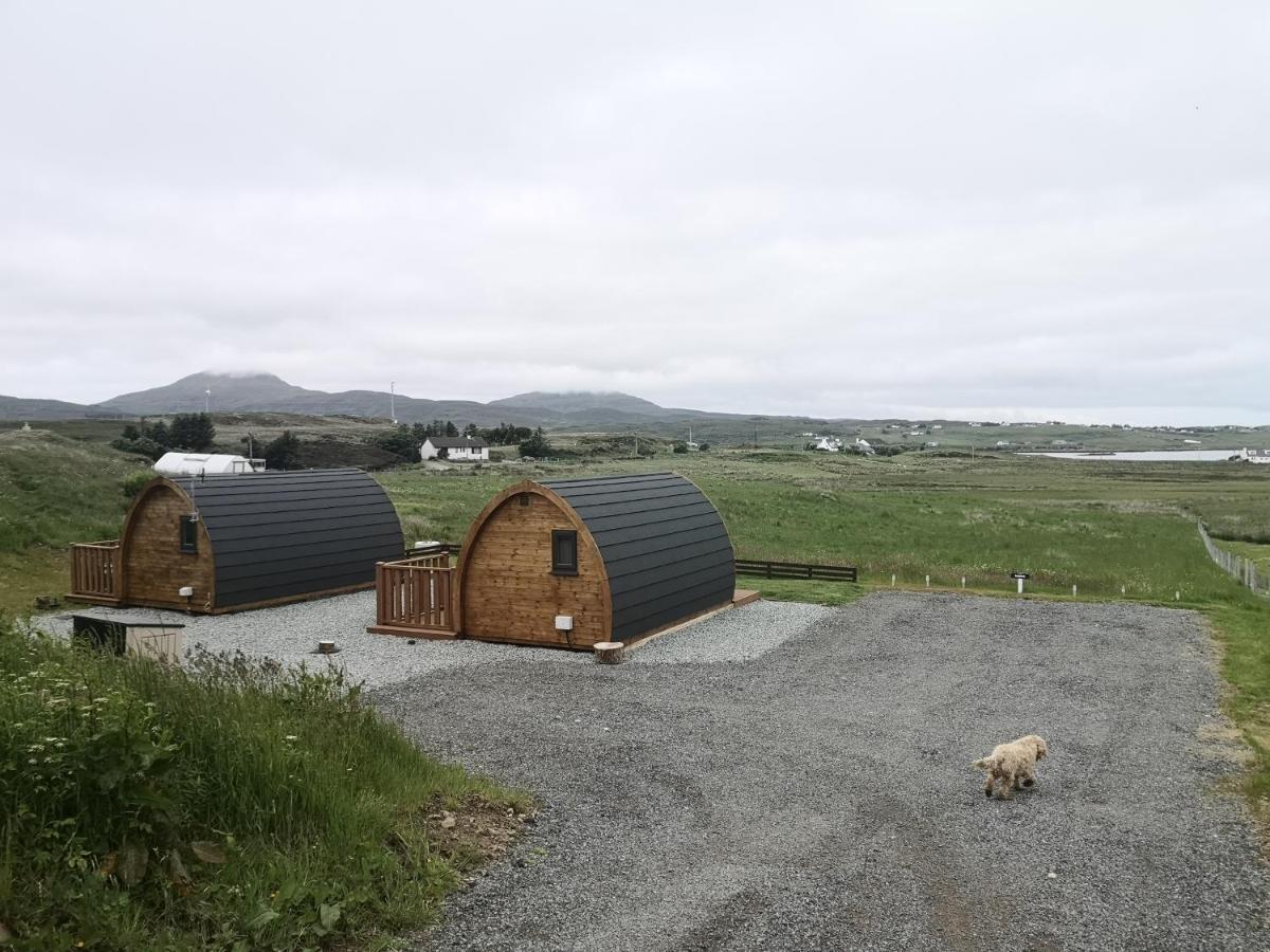 Lochview Pods Apartment Harlosh Bagian luar foto