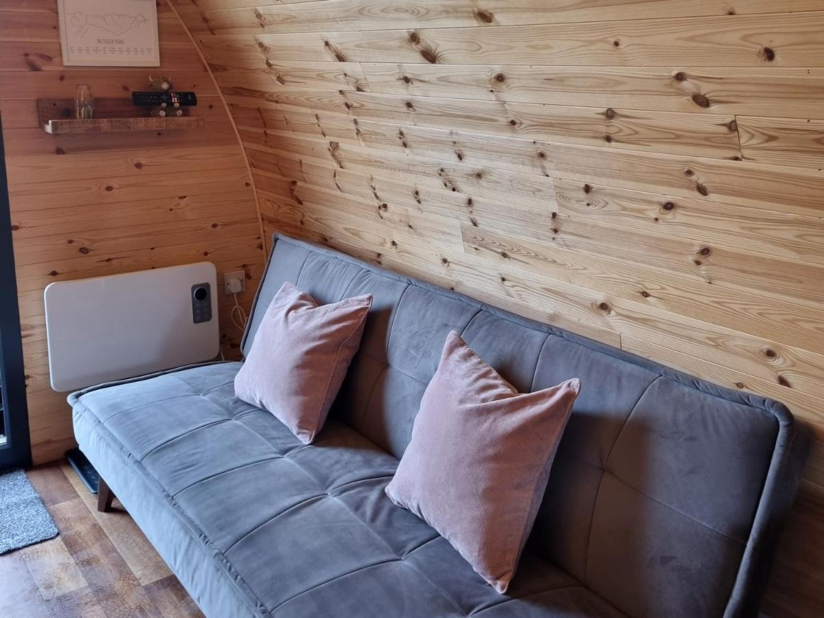 Lochview Pods Apartment Harlosh Bagian luar foto